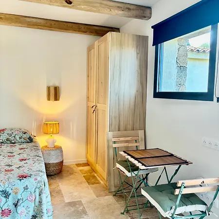 Neuf , Avec Kitchenette Dans Bergerie Moderne Vue Et Montagne *