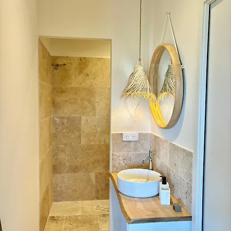 Neuf , Avec Kitchenette Dans Bergerie Moderne Vue Et Montagne *